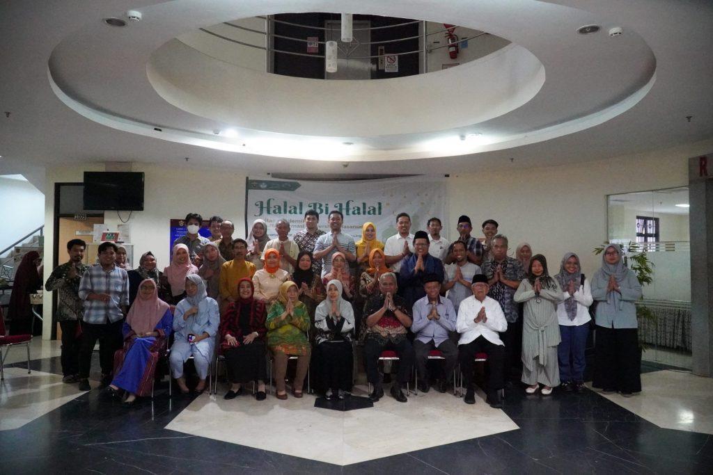 Pererat Silaturrahmi Fakultas Farmasi Unhas Selenggarakan Halal Bi Halal 1443 H