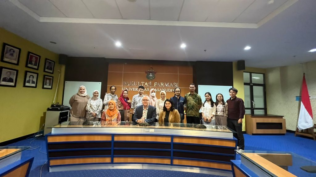 Direktur DAAD Jakarta Regional Office dan German Embassy Berkunjung ke Fakultas Farmasi Universitas Hasanuddin Bahas Educational Collaboration.