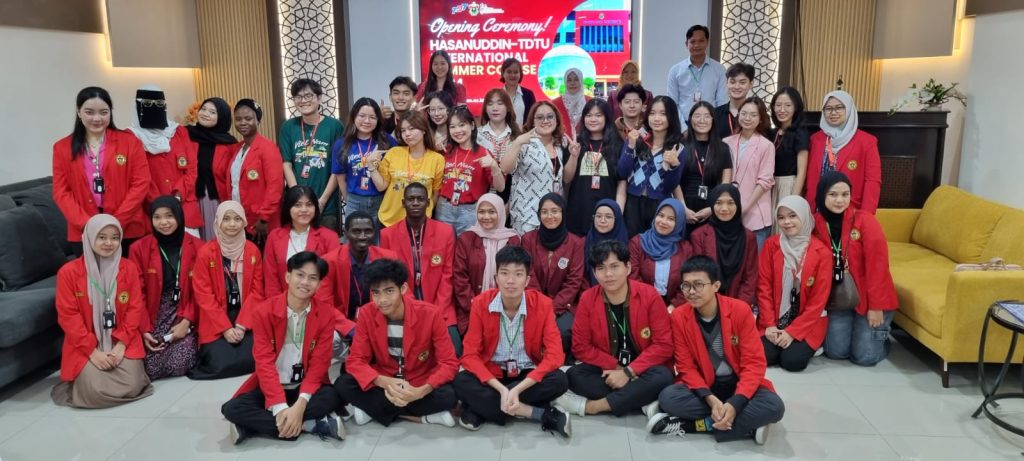 Fakultas Farmasi UNHAS Gelar Summer Course 2024 bersama Ton Duc Tang University, Vietnam