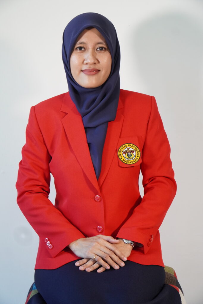 Dewi Purwaningsih, S.Si., M.S.Farm., Apt.